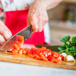 Нарезать перец