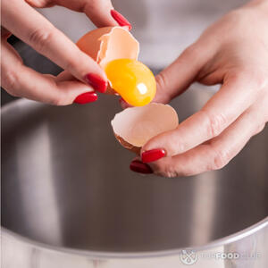 Разделить яйца