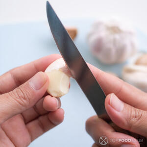 Очистить чеснок