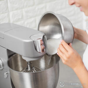 Взбить яйца