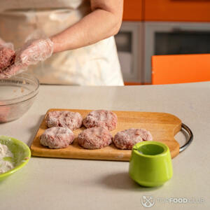 Сформировать котлеты