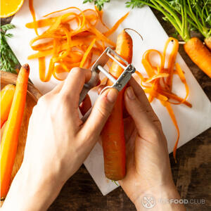 Очистить морковь