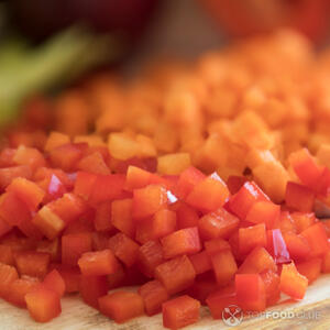 Нарезать перец