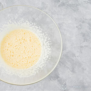 Взбить яйца