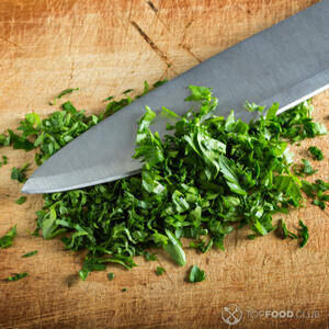 Порезать петрушку