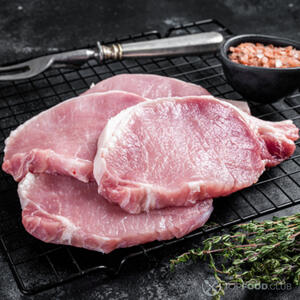 Нарезать свинину