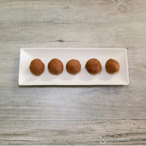 скатайте одинаковые шарики