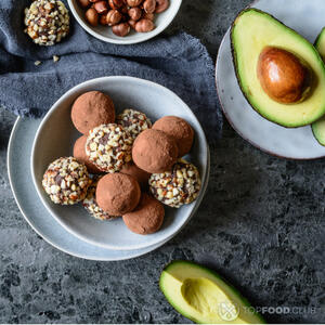 Готовые конфеты с авокадо