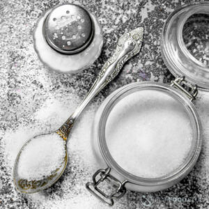 Добавить соль