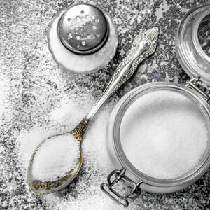 Добавить соль