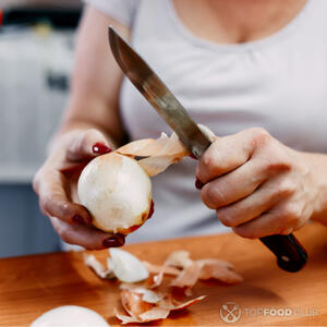 Очистить лук