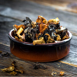 Сухие древесные грибы