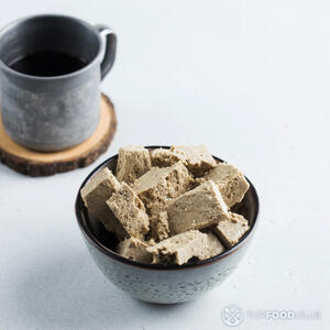 Разламываем халву.