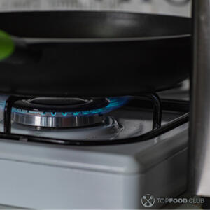 Подготовить сковороду