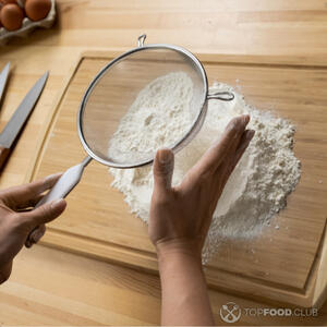 Просейте муку