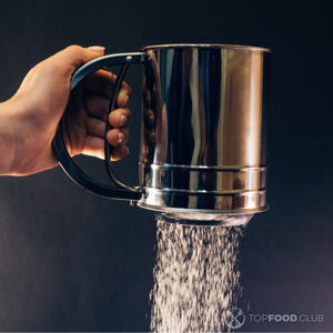 Просеять муку