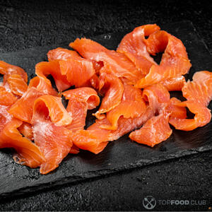 Нарезать лосось