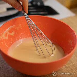 Замешать тесто