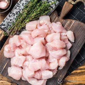 Нарезать куриное филе