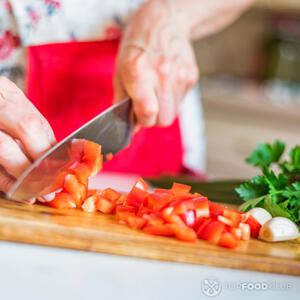 Нарезать перец