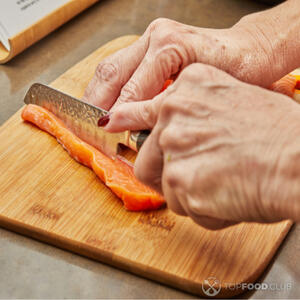 Порезать семгу