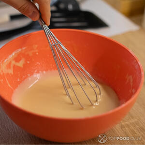 Замешать тесто