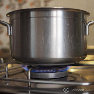 Отварить курицу