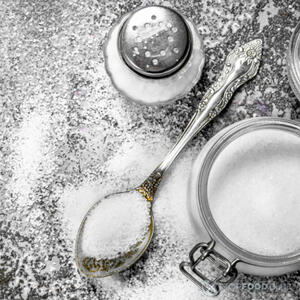 Добавить соль