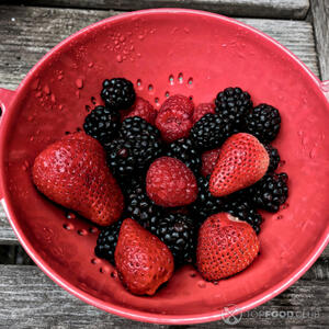 ежевика и клубника