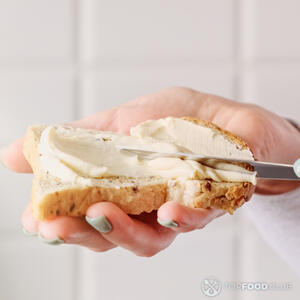 Намазать сыр