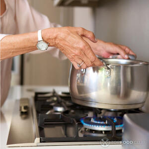 Подготовить кастрюлю