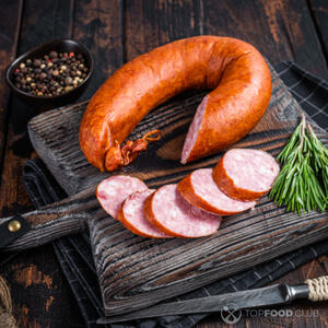 Нарезать колбасу