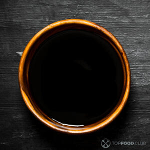 Добавить соевый соус