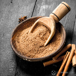 Добавить корицу