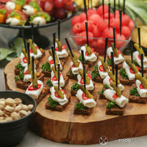 Подать к столу