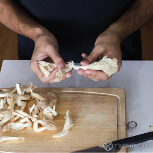 Нарезать вешенки