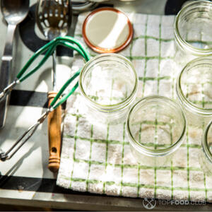 Стерилизовать банки