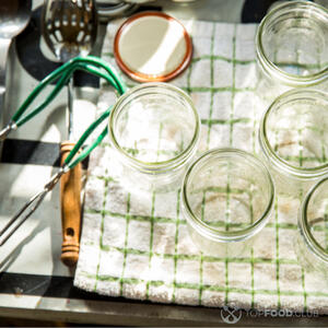 Стерилизовать банки