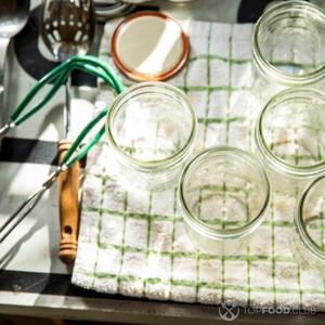 Стерилизовать банки