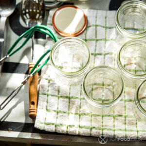 Стерилизовать банки