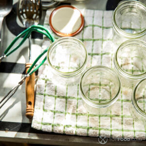 Стерилизовать банки