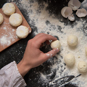 Сформировать сырники