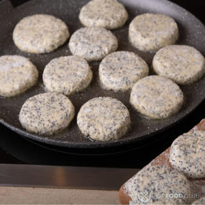 Пожарить сырники