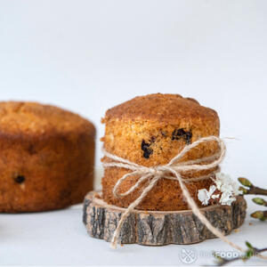 кулич с изюмом