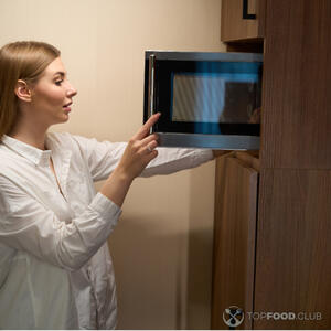 кладём в микроволновку