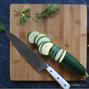 резать цукини