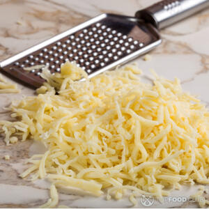 натираем сыр