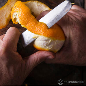 чистим апельсин