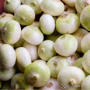 чищенный лук