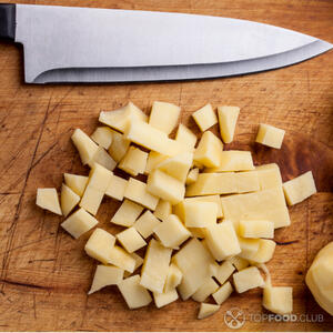 нарезанная картошка